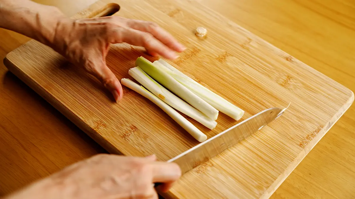 細かく刻んだネギ